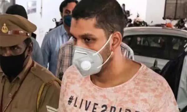 സ്വര്‍ണക്കടത്ത് കേസ്: കെ.ടി റമീസിന്റെ പങ്കാളികളുടെ വീടുകളിലും സ്ഥാപനങ്ങളിലും ഇ.ഡി റെയ്ഡ് 
