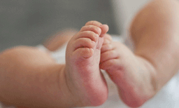 വാക്‌സിന്‍ മാറി നല്‍കി; 8 ദിവസം പ്രായമുള്ള കുഞ്ഞിന് നല്‍കിയത് 6 ആഴ്ച്ചക്കു ശേഷമുള്ള കുത്തിവയ്പ്