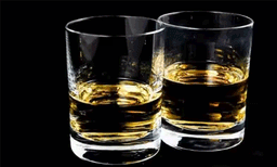 'ഇന്ന് പെണ്‍കുട്ടികള്‍ക്ക് അവരുടെ അച്ഛനെ പോലെ മദ്യപിക്കാനാവും, അമ്മയെ പോലെ പാചകം ചെയ്യാനാവില്ല ;ട്വിറ്റര്‍ പോസ്റ്റിനെതിരെ വന്‍ വിമര്‍ശനം 