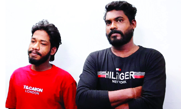 പ്രഭാതസവാരിയ്ക്കിടെ ഗൃഹനാഥനെ മുളകുപൊടി ഇട്ട് ആക്രമിക്കണം ; കാല്‍ തല്ലി ഒടിക്കാന്‍ ഗുണ്ടയ്ക്ക് 30,000 രൂപയ്ക്ക് ക്വട്ടേഷന്‍; അയല്‍ക്കാരായ അമ്മയും മകളും ഇപ്പോള്‍ ഒളിവില്‍