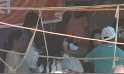 ഗുസ്തിതാരങ്ങളെ കാണാന്‍ പിടി ഉഷ ജന്തര്‍ മന്തറിലെത്തി; പ്രതിഷേധം