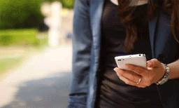 ഫുഡ് ഡെലിവറി ആപ്പിലൂടെ ബാങ്ക് അക്കൗണ്ട് വിവരങ്ങള്‍ ചോര്‍ത്തി യുവതിയുടെ പണം തട്ടിയതായി പരാതി 