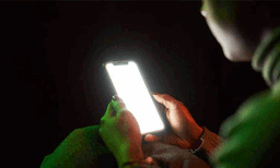 സ്മാര്‍ട്ട്‌ഫോണില്ലാതെ ജീവിക്കാനാകുന്നില്ലേ ; സൂക്ഷിക്കുക നോമോഫോബിയ എന്ന രോഗത്തെ