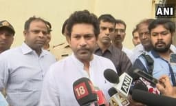 വ്യാജ പരസ്യങ്ങള്‍ക്ക് വേണ്ടി തന്റെ പേരും ചിത്രവും ഉപയോഗിക്കുന്നു'; പരാതിയുമായി സച്ചിന്‍ ടെണ്ടുല്‍ക്കര്‍
