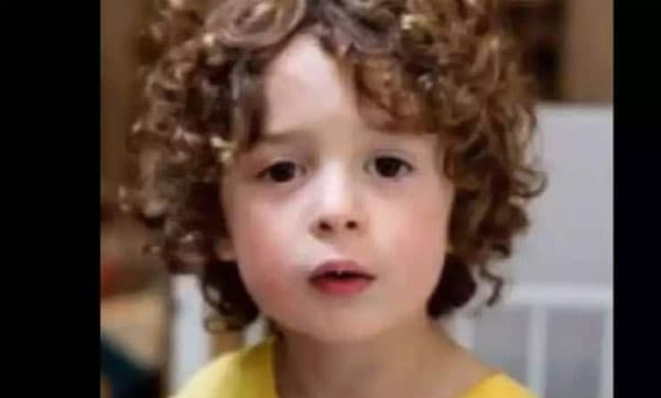 സെലിബ്രിറ്റികള്‍ക്കായി വസ്ത്രങ്ങള്‍ ഡിസൈന്‍ ചെയ്ത് ശ്രദ്ധേനേടി 7 വയസ്സുകാരന്‍
