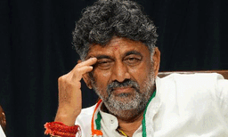 പാര്‍ട്ടി തനിക്ക് അമ്മയെപ്പോലെ ; പിന്നില്‍ നിന്നു കുത്തുകയോ ബ്‌ളാക്ക്‌മെയില്‍ ചെയ്യുകയോ ഇല്ലെന്ന് ശിവകുമാര്‍