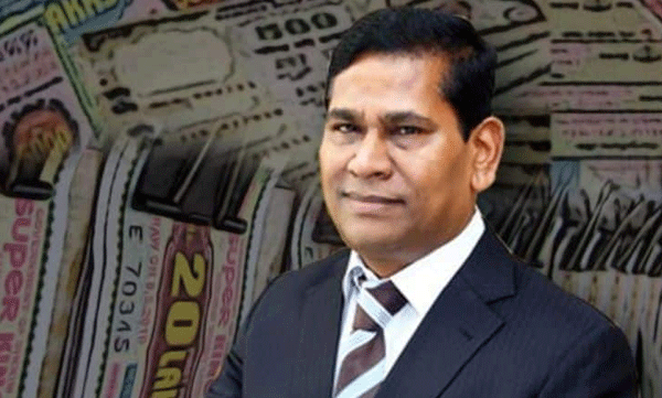 457കോടി രൂപയുടെ സ്വത്ത്  മരവിപ്പിച്ചതോടെ  സാന്‍റിയാഗോ മാർട്ടിൻ കൊച്ചിയിൽ ഇ ഡിക്ക് മുന്നില്‍