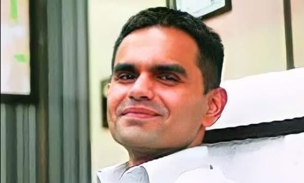 സമീര് സമീര് വാങ്കഡെക്കെതിരെ നിര്ബന്ധിത നടപടി പാടില്ല ; ബോംബെ ഹൈക്കോടതി