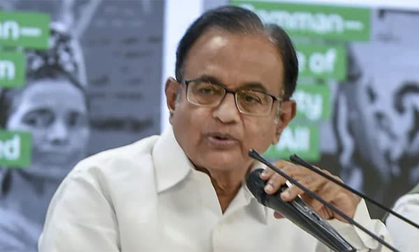 2000 രൂപ നോട്ട് ഇറക്കിയത് മണ്ടത്തരം, പിന്‍വലിക്കുന്നതില്‍ സന്തോഷം; പി.ചിദംബരം 