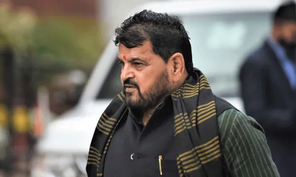 ഗുസ്തി താരങ്ങള്‍ക്കെതിരേ യാത്രയുമായി ഗുസ്തി തലവന്‍ ; അയോദ്ധ്യയില്‍ പടുകൂറ്റന്‍ റാലി നടത്താന്‍ ബ്രിജ്ഭൂഷന്‍ ; പിന്തുണയ്ക്കില്ലെന്ന് ബിജെപി