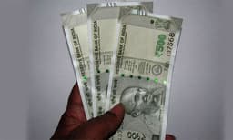 റവന്യു അദാലത്തിനിടെ കൈക്കൂലി വാങ്ങിയ ഉദ്യോഗസ്ഥന്‍ അറസ്റ്റില്‍ 