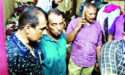 നയിച്ചിരുന്നത് ലളിതജീവിതം, താമസം 2500 രൂപയുടെ വാടകമുറിയില്‍ ; സ്വന്തമായി ഇരുചക്രവാഹനം പോലുമില്ല ; പക്ഷേ വീട്ടില്‍ സൂക്ഷിച്ചിരുന്നത് ഒരുകോടി രൂപ ; ഞെട്ടിയത് വിജിലന്‍സ്...!!