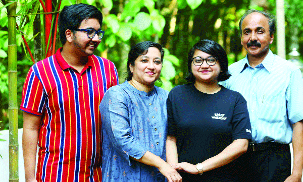 പരിശീലനത്തിന് പോകാതെ ഗഹന മുന്‍വിധികളെയെല്ലാം തെറ്റിച്ചു ; ഒറ്റയ്ക്കു പൊരുതിനേടിയത് ആറാം റാങ്ക് ; സിവില്‍ സര്‍വീസ് പരീക്ഷ ബാലികേറാ മലയല്ലെന്ന് തെളിയിച്ചു