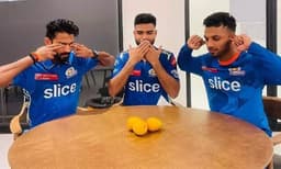 'നല്ല മധുരമുള്ള മാമ്പഴങ്ങള്‍' നവീന്‍ ഹഖിനെ  ട്രോളി മുംബൈ ഇന്ത്യന്‍സ് താരങ്ങള്‍
