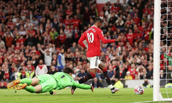 മാഞ്ചസ്റ്റര്‍ യൂണൈറ്റഡ് ചെല്‍സിയെ വീഴ്ത്തി ; ചാംപ്യന്‍സ്ലീഗിന് യോഗ്യത കുറിച്ച് റെഡ് ഡെവിള്‍സ്