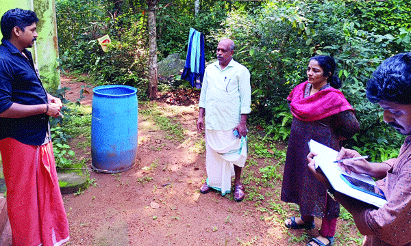 രാത്രിയിലും പകലും തുടര്‍ച്ചയായി നീണ്ടു നില്‍ക്കുന്ന ഇടിമുഴക്കം ; ചേനപ്പാടിയിലെ മുഴക്കം ഭൂചലനത്തിന്റെ ഭാഗമോ? ആശങ്കയുടെ മുഴക്കത്തില്‍ ഉണ്ണാതെയും ഉറങ്ങാതെ പ്രദേശവാസികള്‍  