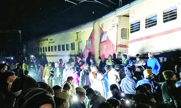 ഒഡീഷയിലെ ട്രെയിന്‍ദുരന്തം: മരണം 233 ആയി, പരിക്കേറ്റവര്‍ 900 ; മരണസംഖ്യ ഇനിയും ഉയര്‍ന്നേക്കും 