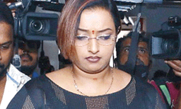 ആരായിരുന്നു കെഫോണ്‍ ചെയര്‍മാന്‍? മില്യണ്‍ഡോളര്‍ ചോദ്യം ; മുഖ്യമന്ത്രിക്കെതിരേ സ്വപ്‌നാസുരേഷ്  