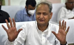 ആഭ്യന്തര പ്രശ്‌നം മാത്രംം: സച്ചിന്‍ പൈലറ്റുമായുള്ള ഭിന്നതയെ തള്ളി അശോക് ഗെലോട്ട്