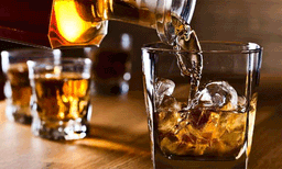 ബിവറേജസ് കോർപറേഷനിൽ ജൂണ്‍ 30ന് പണിമുടക്ക് പ്രഖ്യാപിച്ച് യൂണിയനുകൾ