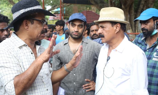 Akhil sathyan and Sathyan Anthikkad