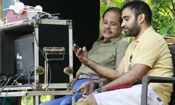 Akhil Sathyan with innocent
