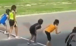 അവളുടെ കരുത്തിന് മുന്നില്‍ കുറവുകള്‍ക്ക് സ്ഥാനമില്ലായിരുന്നു: ഓട്ടമത്സരം ഓടി പൂര്‍ത്തിയാക്കി ഭിന്നശേഷിക്കാരിയായ കുട്ടി

