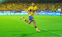 മഞ്ഞപ്പടയ്ക്ക് സമ്മര്‍ദ്ദമായി വമ്പന്‍ ഓഫറുകള്‍; സഹലിനായി ക്യൂ നിന്ന് ഇന്ത്യയിലെ വന്‍ക്ലബ്ബുകള്‍...!