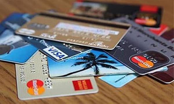 
ക്രെഡിറ്റ് കാര്‍ഡ് കടം കുതിക്കുന്നു; രണ്ട് ലക്ഷം കോടി പിന്നിട്ടു
