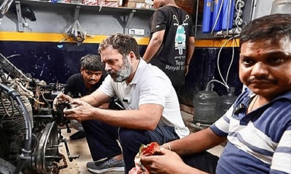 തെരുവിലിറങ്ങി രാഹുല്‍ഗാന്ധി വീണ്ടും ; ഡല്‍ഹി കാരള്‍ബാഗില്‍ വര്‍ക്ക്‌ഷോപ്പില്‍ സന്ദര്‍ശനത്തിനെത്തി ; ഇനി മണിപ്പൂര്‍ സന്ദര്‍ശനം