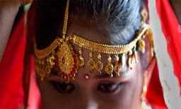 മധ്യപ്രദേശില്‍ ബാലികയെ 27കാരന് 40,000 രൂപയ്ക്ക് വിറ്റു; മാതാപിതാക്കളടക്കം അഞ്ചു പേര്‍ അറസ്റ്റില്‍