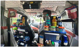 യാത്രക്കാര്‍ക്ക് ജ്യൂസും സ്‌നാക്‌സും സൗജന്യമായി നല്‍കി ഊബര്‍ ഡ്രൈവര്‍: കയ്യടിച്ച് നെറ്റിസണ്‍സ് 