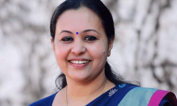 പ്രാധാന്യം രോഗിയുടെ ജീവന്, വിദ്യാർത്ഥിയുടെ ആവശ്യത്തിന് അധ്യാപകർ മറുപടി നൽകിയിട്ടുണ്ട്; ആരോഗ്യമന്ത്രി