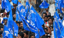 കേരളത്തിലെ സ്‌കൂളില്‍ ജോലി ചെയ്യുമ്പോള്‍ എങ്ങിനെ അസമില്‍ പിഎച്ച്ഡി ചെയ്യും? ; മുഖ്യമന്ത്രിയുടെ അഡീഷണല്‍ പ്രൈവറ്റ് സെക്രട്ടറിയുടെ പ്രബന്ധം കോപ്പിയടിയെന്ന് കെ.എസ്.യു.