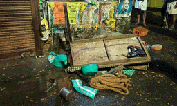 സ്കൂൾ കുട്ടികൾക്കടക്കം ലഹരി വിൽക്കുന്നുവെന്നാരോപണം; കണ്ണൂരില്‍ കട നാട്ടുകാര്‍ അടിച്ചു തകർത്തു