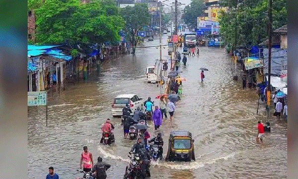 
ഗുജറാത്തില്‍ അതിതീവ്ര മഴയ്ക്ക് സാധ്യത; റെഡ് അലേര്‍ട്ട് പ്രഖ്യാപിച്ച് കേന്ദ്ര കാലാവസ്ഥ നിരീക്ഷണവകുപ്പ്