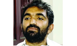 പുതുപ്പള്ളിയില്‍ ചാണ്ടി ഉമ്മന്‍ കോണ്‍ഗ്രസ് സ്ഥാനാര്‍ഥി? മത്സരം ഒഴിവാക്കണമെന്ന ആവശ്യം സിപിഎം തള്ളി