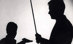 ആറന്മുളയിൽ ആദിവാസി വിദ്യാർത്ഥിനിയെ അധ്യാപകൻ ചൂരൽ കൊണ്ട് മർദ്ദിച്ചു; കേസ്