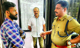 ഭാര്യയെ കാണാന്‍ താല്‍പ്പര്യമില്ലാത്ത നന്നായി ജോലി ചെയ്യുന്നയാള്‍ ; നൗഷാദിന്റെ പൂര്‍വ ചരിത്രം അറിയാതെ തൊഴിലുടമ സന്തോഷ് ; നിര്‍ണ്ണായകമായത് ജയ്‌മോന്റെ ചടുലനീക്കം 