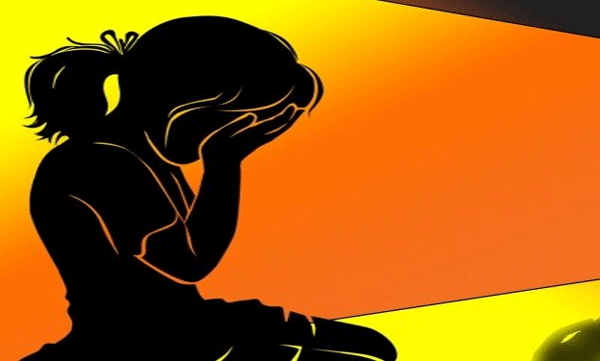 ആലുവ കൊലപാതകം; കുട്ടിയെ ലൈംഗീക പീഡനത്തിനത്തിനു ശേഷം കഴുത്ത് ഞെരിച്ച് കൊലപ്പെടുത്തിയതെന്ന് പോസ്റ്റ്‌മോര്‍ട്ടം റിപ്പോര്‍ട്ട്‌
