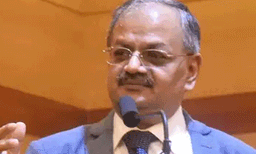 ''ആത്മാഭിമാനത്തിന് ​എതിരേ പ്രവര്‍ത്തിക്കാനാകില്ല'' ; കോടതിക്കുള്ളില്‍ സ്ഥാനം രാജിവെച്ചു ; ഞെട്ടിച്ച് ബോംബെ ഹൈക്കോടതി ജഡ്ജി 