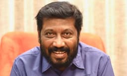 സംവിധായകൻ സിദ്ധിഖിന് ഹൃദയാഘാതം: നില ഗുരുതരം, ആശുപത്രിയിൽ ചികിത്സയിൽ