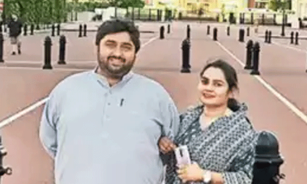 പാകിസ്താന്‍കാരന്‍ തൈമൂര്‍ ഇത്തവണ കോട്ടയത്തെ ഞാലിയാകുഴിയില്‍ എത്തും ; ഭാര്യയ്‌ക്കൊപ്പം കേരളത്തിന്റെ ഓണം ആഘോഷിക്കാന്‍  