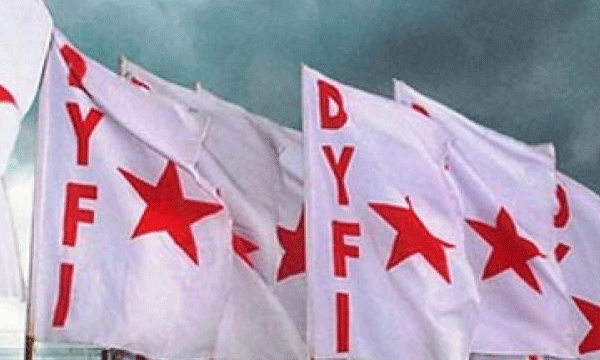 ഹെല്‍മറ്റ് വെയ്ക്കാതിരുന്ന ഡിവൈഎഫ്‌ഐ ബ്‌ളോക്ക് സെക്രട്ടറിക്ക് പെറ്റിയടിച്ച സംഭവം ; പോലീസുകാരനെതിരേ വകുപ്പുതല അന്വേഷണം