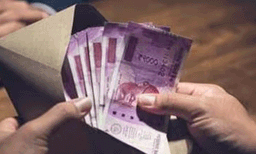 മികച്ച വില്ലേജ് ഓഫീസര്‍ക്കുള്ള പുരസ്‌ക്കാരം നേടിയിട്ട് ഒരു വര്‍ഷം തികഞ്ഞില്ല ; മികച്ച ഉദ്യോഗസ്ഥന്‍ 3000 രൂപ കൈക്കൂലി വാങ്ങി വിജിലന്‍സിന്റെ പിടിയില്‍