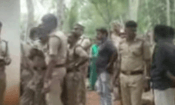 എടുത്തിട്ടിരുന്ന കുഴി രണ്ടു ദിവസം മുമ്പ് മൂടി ; മാതാവിന് സംശയമായി പരാതി കൊടുത്തു ; അനുജനെ സഹോദരന്‍ കൊന്നു കുഴിച്ചുമൂടി