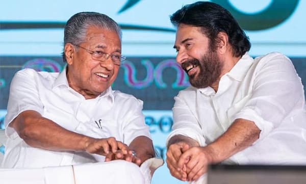photo-facebook.com/PinarayiVijayan