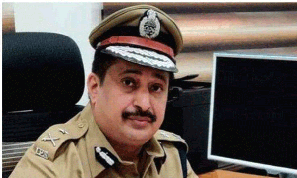 പുരാവസ്തു തട്ടിപ്പ് കേസ്; പ്രതിയായ ഐജി ഗുകുലോത്ത് ലക്ഷ്മണയെ വീണ്ടും സസ്പെൻഡ് ചെയ്തു