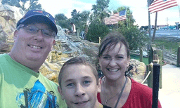 ഏഴ് വര്‍ഷം മുമ്പ് അമേരിക്കന്‍ ദമ്പതികള്‍ അനാഥാലയത്തില്‍ നിന്നും ദത്തെടുത്തു ; ഉക്രേനിയന്‍ അനാഥന്‍ വളര്‍ത്തു മാതാപിതാക്കളെ ക്രൂരമായി കൊലപ്പെടുത്തി