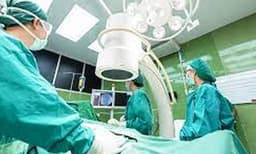 അത്യപൂര്‍വനേട്ടവുമായി തിരുവനന്തപുരം മെഡിക്കല്‍ കോളേജ് ;നെഞ്ച് തുറക്കാതെ ഹൃദയവാല്‍വ് മാറ്റിവച്ചു